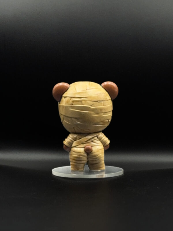 spooky-mummy-dos Mummy bear figurine, back